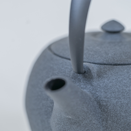 WAZUQU MAYU 0.6 litre - GRIS du célèbre designer Ken Okuyama