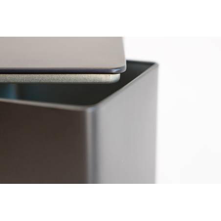 Boîte Le T - Métal noire - Carrée - Petite